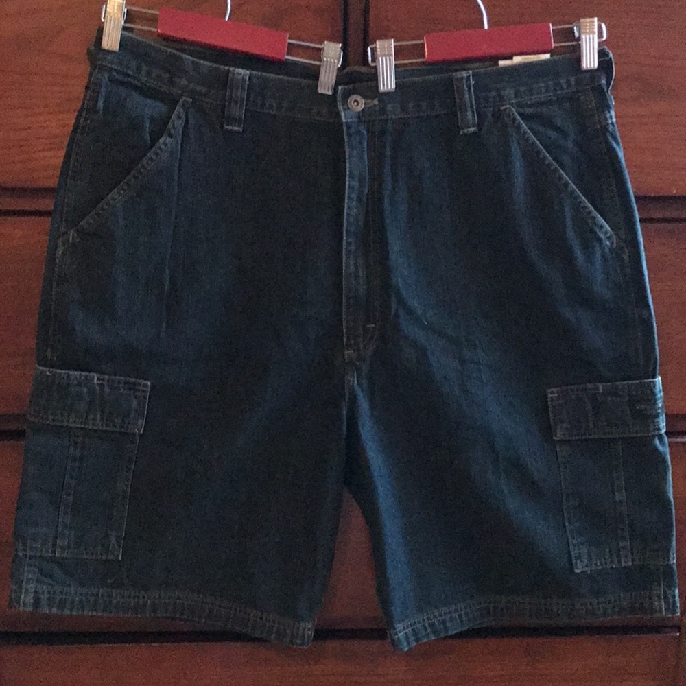 NWT Men's Size 40 Wrangler Hero Denim Cargo Shorts